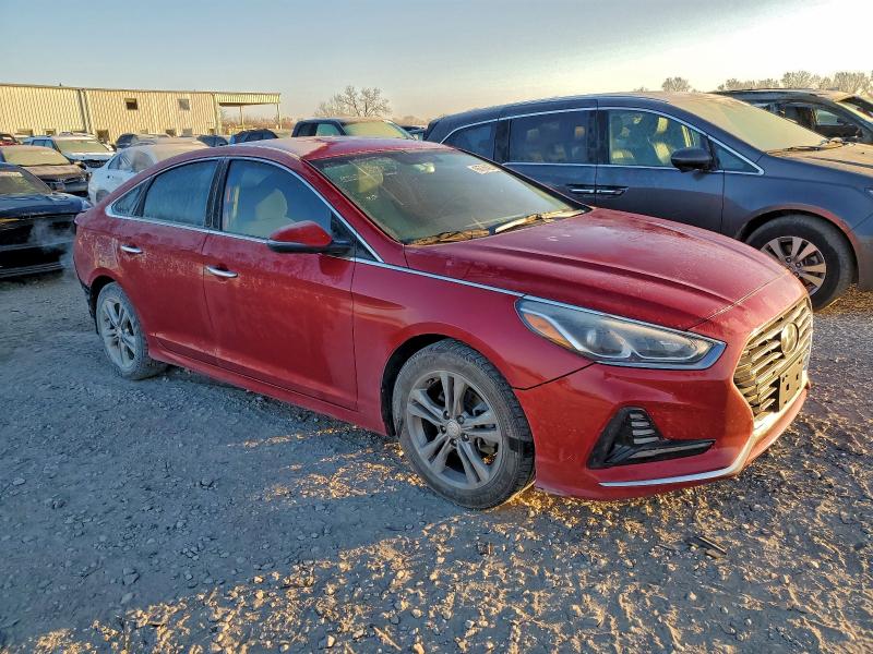 Photo 4 from auction – 2018 HYUNDAI SONATA with VIN 5NPE34AF6JH647644