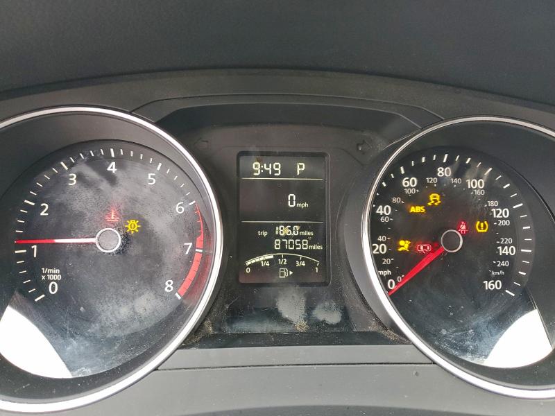 Photo 9 from auction – 2015 VOLKSWAGEN JETTA BASE with VIN 3VW2K7AJXFM316964