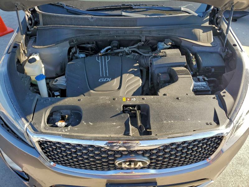 Photo 12 from auction – 2016 KIA SORENTO with VIN 5XYPK4A52GG119652