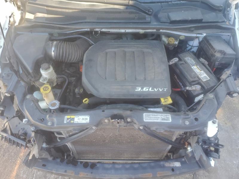 Photo 12 from auction – 2014 CHRYSLER TOWN & COU with VIN 2C4RC1BG8ER368101