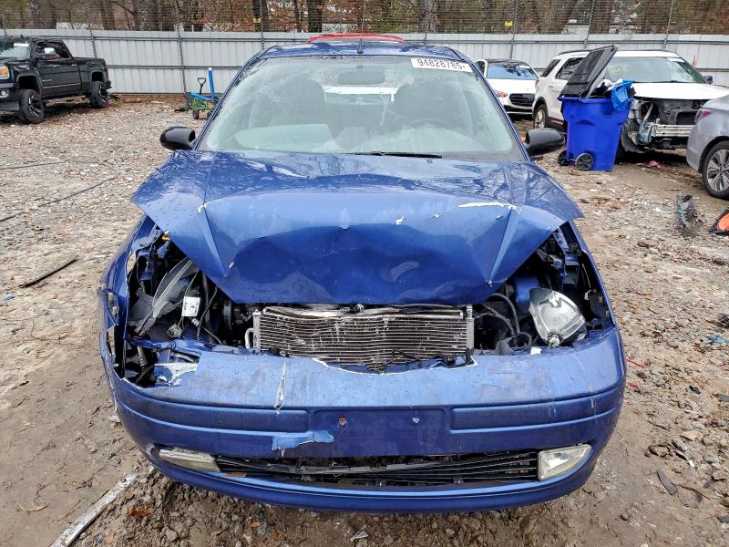 Photo 5 from auction – 2003 FORD FOCUS ZX5 with VIN 3FAFP37343R177376