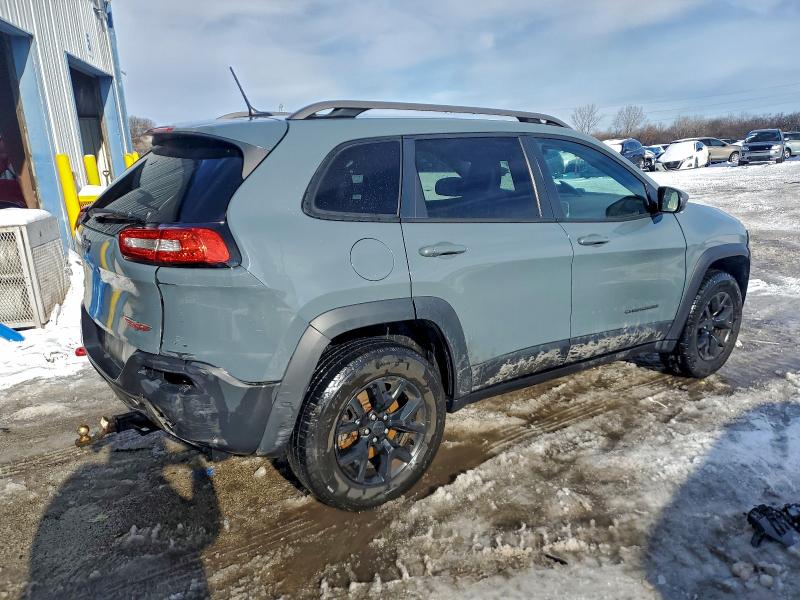 Photo 3 from auction – 2014 JEEP CHEROKEE T with VIN 1C4PJMBS8EW310208