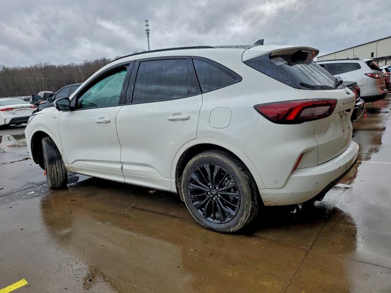 Photo 2 from auction – 2024 FORD ESCAPE with VIN 1FMCU9PA7RUB15457