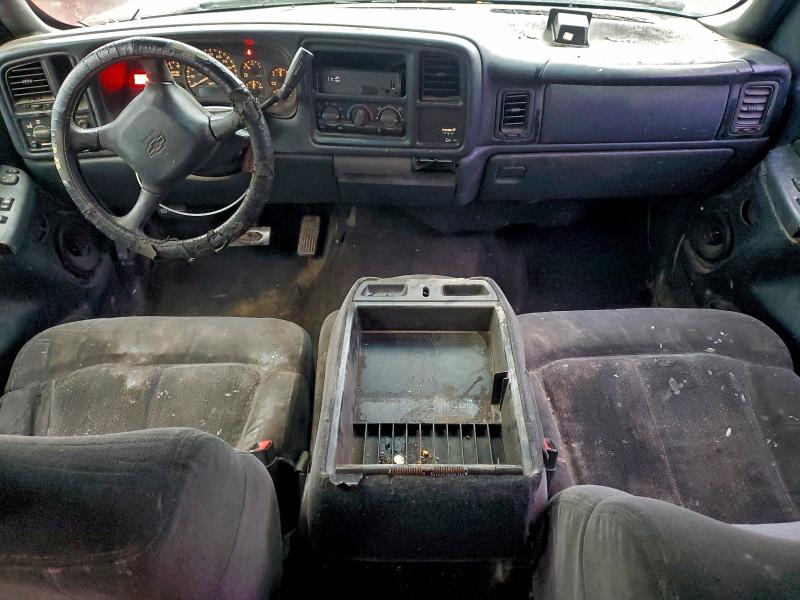 Photo 8 from auction – 2002 CHEVROLET SILVERADO with VIN 2GCEC19V521337062