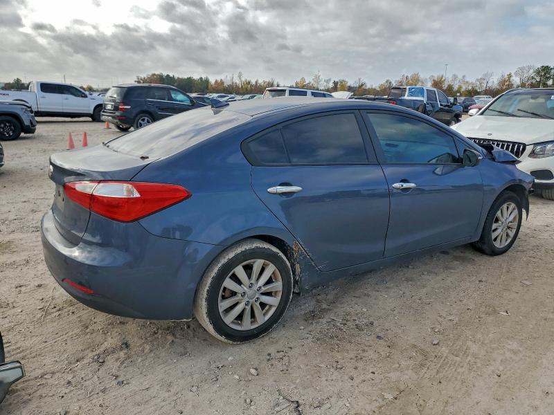 Photo 3 from auction – 2014 KIA FORTE LX with VIN KNAFX4A67E5168385