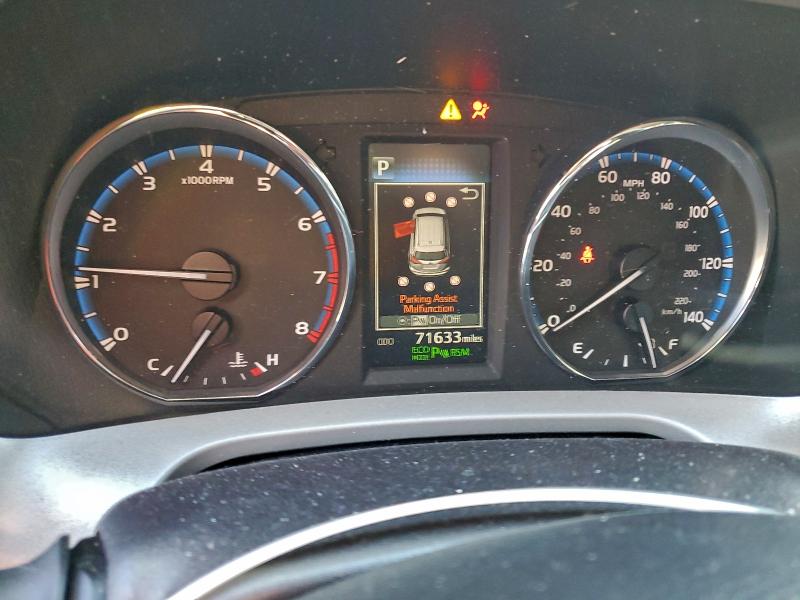 Photo 9 from auction – 2018 TOYOTA RAV4 LIMIT with VIN 2T3DFREV9JW699280