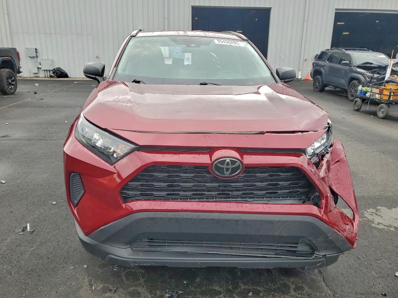 Photo 5 from auction – 2021 TOYOTA RAV4 LE with VIN 2T3H1RFVXMW136953