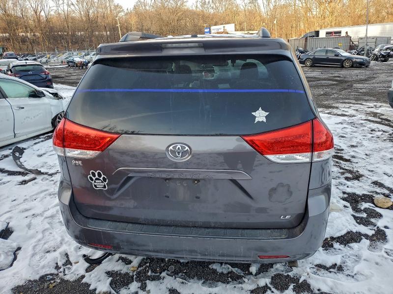 Photo 6 from auction – 2013 TOYOTA SIENNA LE with VIN 5TDKK3DC7DS327149