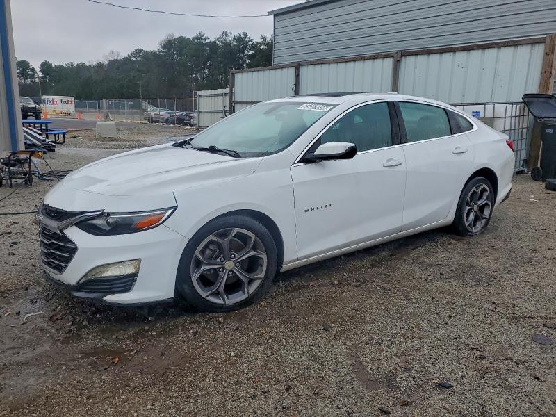 Photo 1 from auction – 2021 CHEVROLET MALIBU with VIN 1G1ZD5ST3MF068790