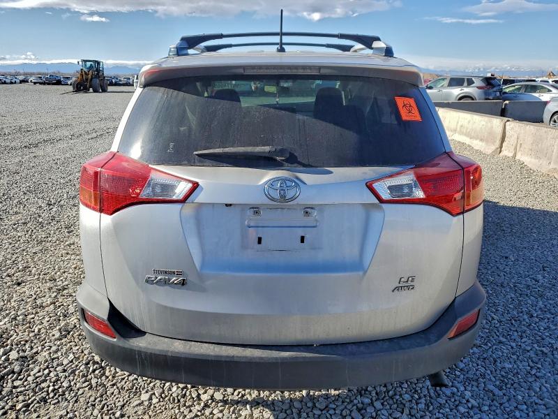 Photo 6 from auction – 2013 TOYOTA RAV4 LE with VIN JTMBFREVXDD037913