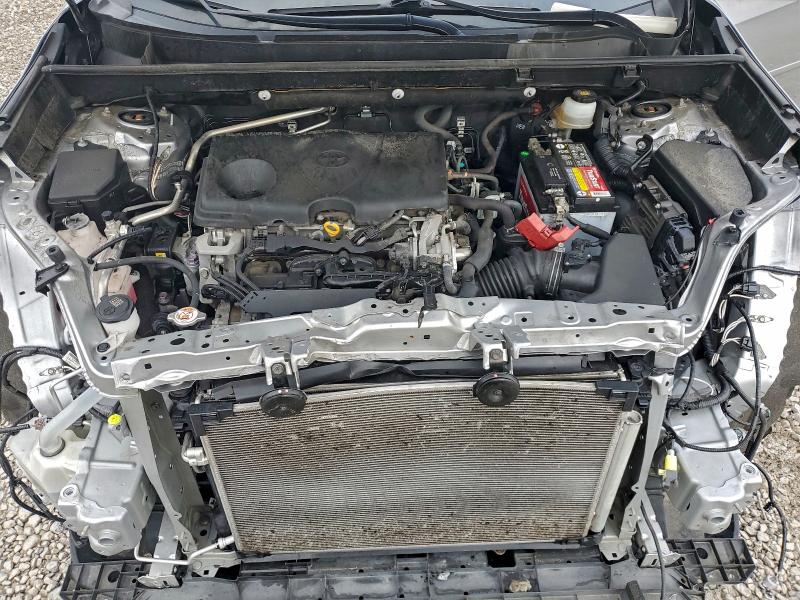 Photo 12 from auction – 2019 TOYOTA RAV4 XLE with VIN JTMP1RFV1KJ025327