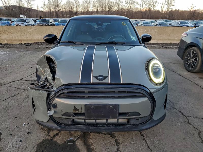 Photo 5 from auction – 2022 MINI COOPER with VIN WMW33DH08N2R38658