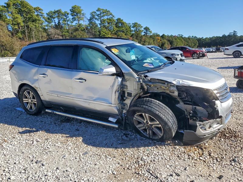 Photo 4 from auction – 2017 CHEVROLET TRAVERSE with VIN 1GNKRGKDXHJ187235