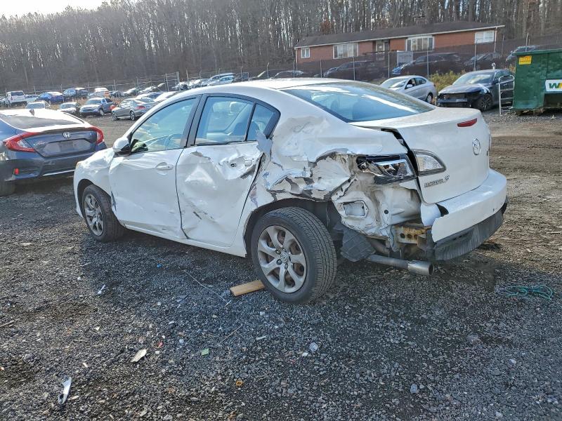 Photo 2 from auction – 2010 MAZDA 3 I with VIN JM1BL1SF5A1110562