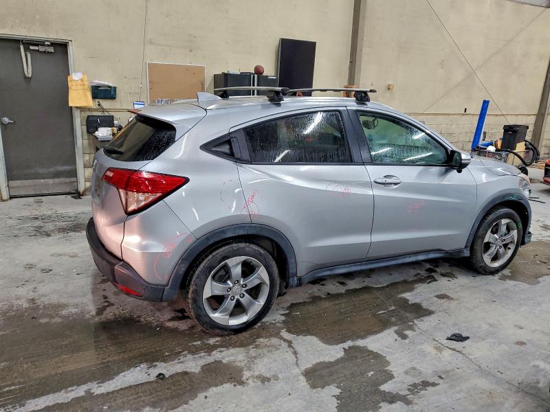 Photo 3 from auction – 2017 HONDA HR-V EXL with VIN 3CZRU5H71HM718878