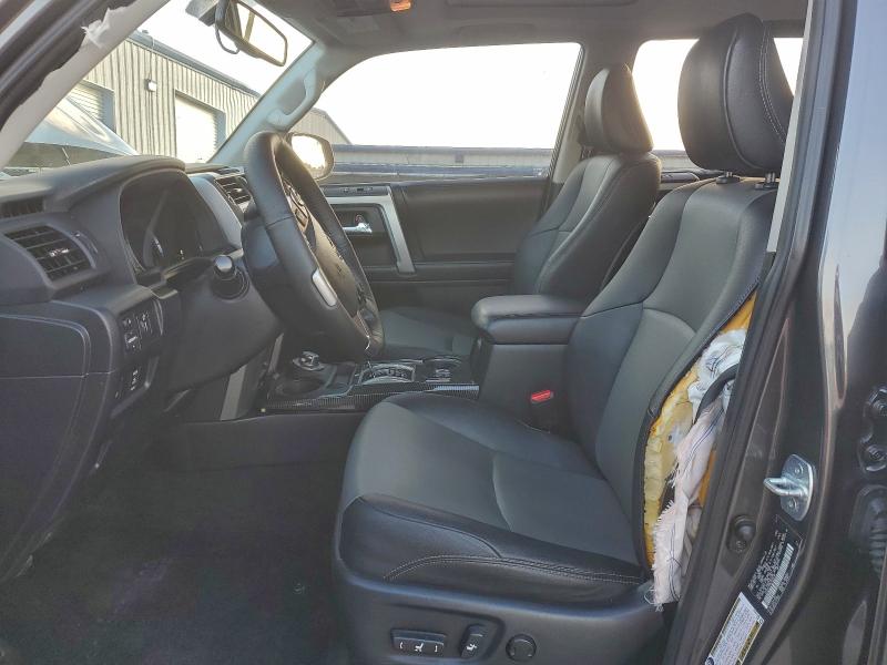 Photo 7 from auction – 2018 TOYOTA 4RUNNER SR with VIN JTEBU5JR8J5526349