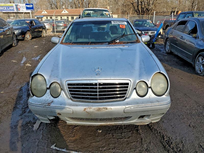 Photo 5 from auction – 2001 MERCEDES-BENZ E 320 with VIN WDBJF65J91B316606