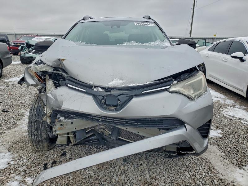 Photo 5 from auction – 2017 TOYOTA RAV4 LE with VIN 2T3BFREV3HW682394