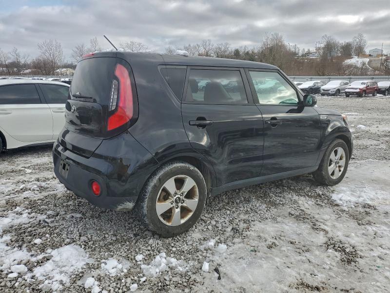 Photo 3 from auction – 2017 KIA SOUL with VIN KNDJN2A23H7492463