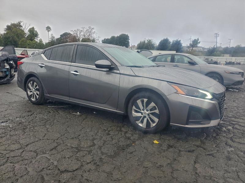 Photo 4 from auction – 2023 NISSAN ALTIMA S with VIN 1N4BL4BV0PN389841