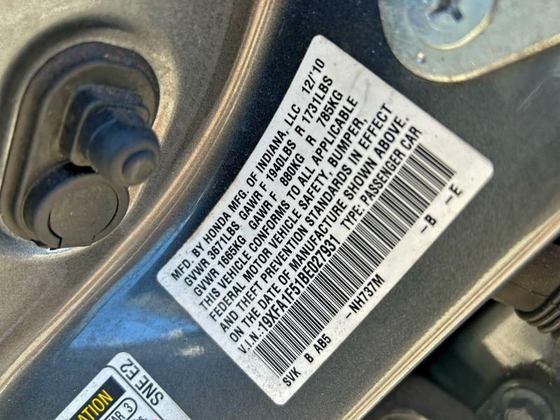 Photo 10 from auction – 2011 HONDA CIVIC LX with VIN 19XFA1F51BE027931