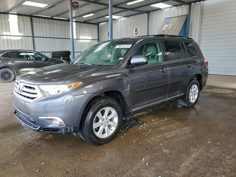 TOYOTA HIGHLANDER 2012 z numerem VIN 5TDBK3EH9CS123882 - Zdjęcie z aukcji