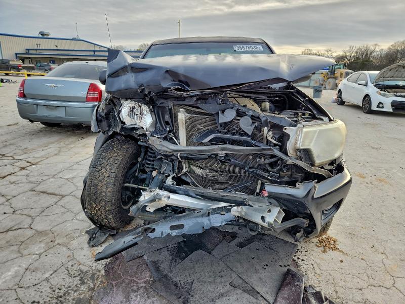 Photo 5 from auction – 2014 TOYOTA TACOMA DOU with VIN 3TMLU4EN7EM137230