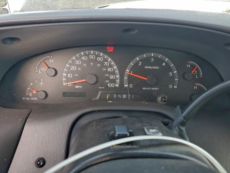 Photo 9 from auction – 2000 FORD F150 with VIN 1FTRX17W7YKA85759