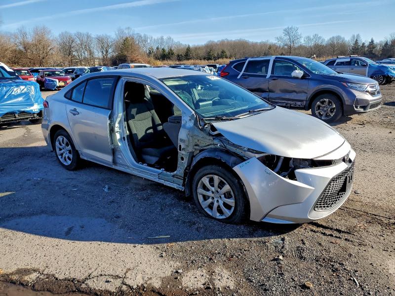 Photo 4 from auction – 2022 TOYOTA COROLLA LE with VIN 5YFEPMAE0NP283905