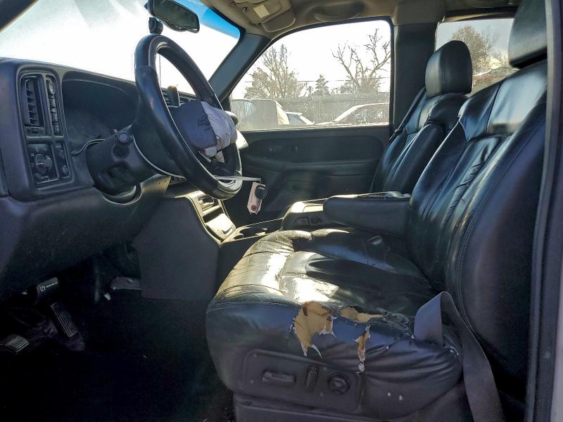 صورة رقم 7 من المزاد - 2000 CHEVROLET SILVERADO مع VIN 2GCEK19T2Y1205581