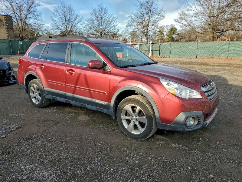Photo 4 from auction – 2014 SUBARU OUTBACK with VIN 4S4BRBLC1E3270243