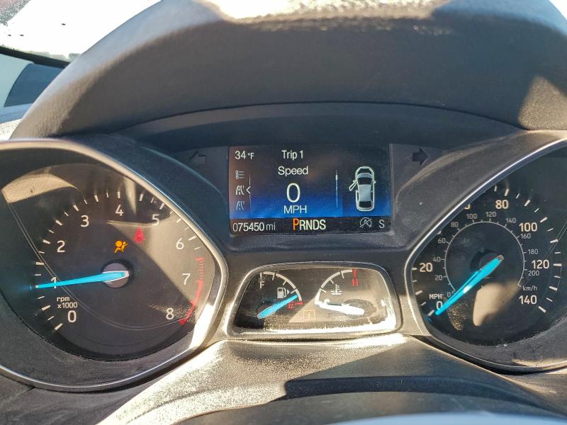 Photo 9 from auction – 2017 FORD ESCAPE SE with VIN 1FMCU9G90HUE97528