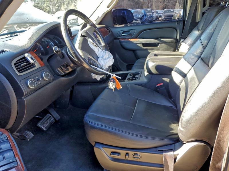 Photo 7 from auction – 2012 GMC YUKON SLT with VIN 1GKS2CE0XCR313090