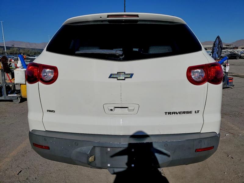 Photo 6 from auction – 2011 CHEVROLET TRAVERSE L with VIN 1GNKVJED1BJ243798