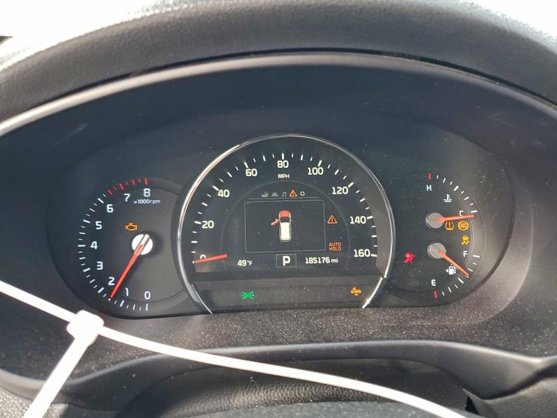 Photo 9 from auction – 2017 KIA SORENTO EX with VIN 5XYPHDA59HG302885