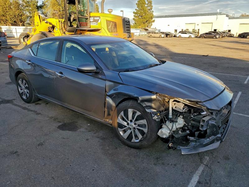 Photo 4 from auction – 2019 NISSAN ALTIMA S with VIN 1N4BL4BV2KC225446