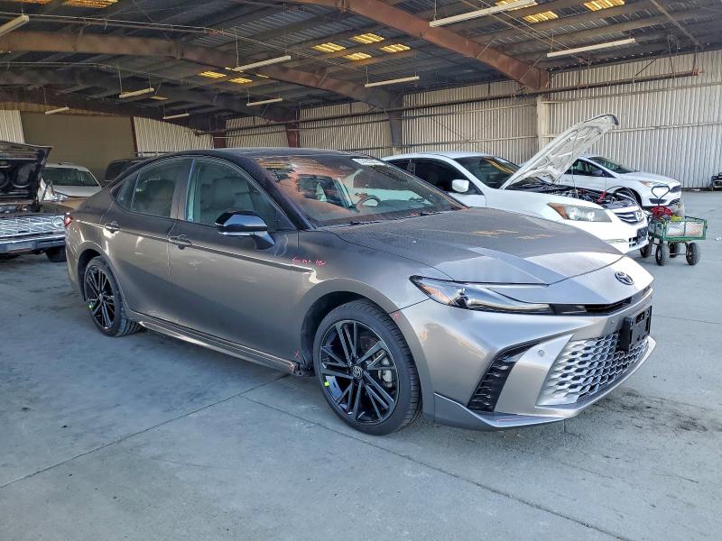 Photo 4 from auction – 2025 TOYOTA CAMRY with VIN 4T1DBADK2SU502299
