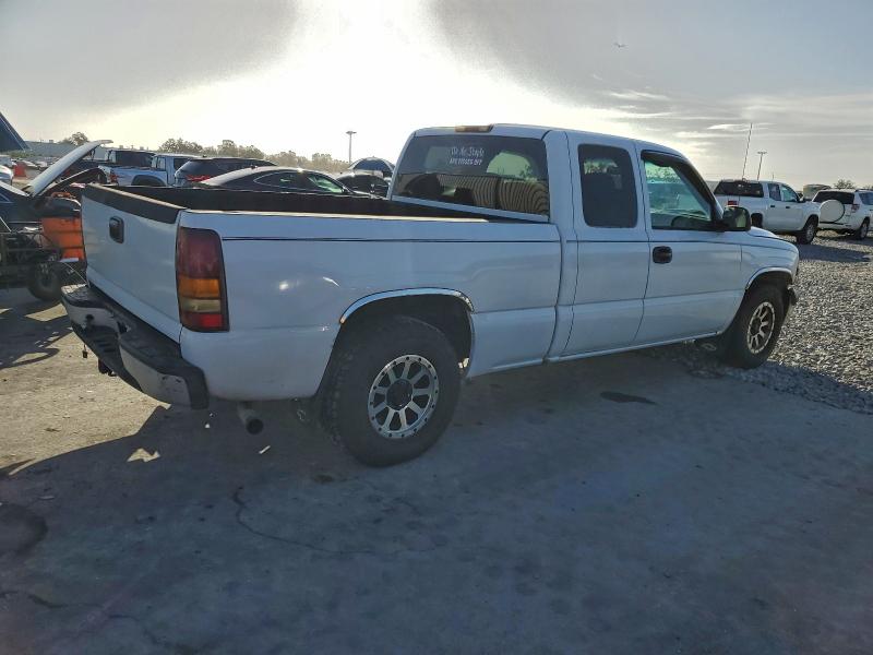 Photo 3 from auction – 2001 CHEVROLET SILVERADO with VIN 2GCEC19W911130066
