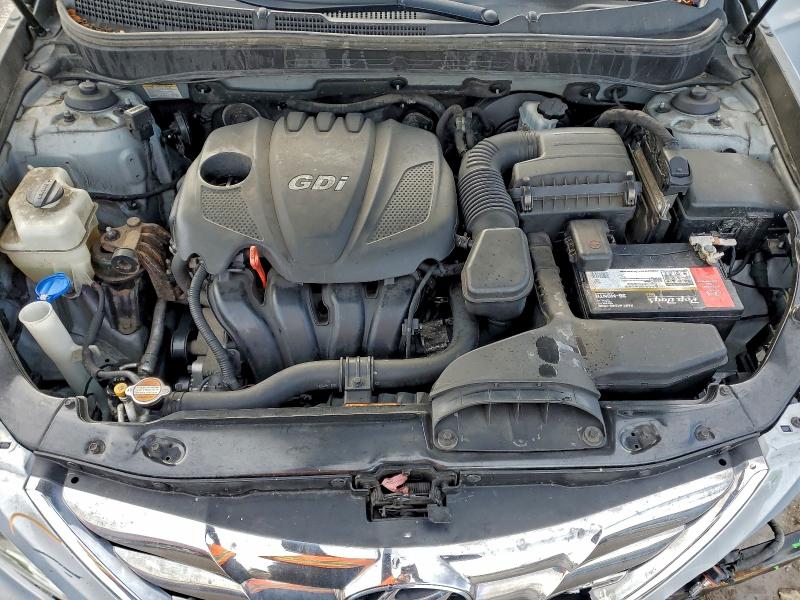 Photo 11 from auction – 2011 HYUNDAI SONATA SE with VIN 5NPEC4AC0BH225103