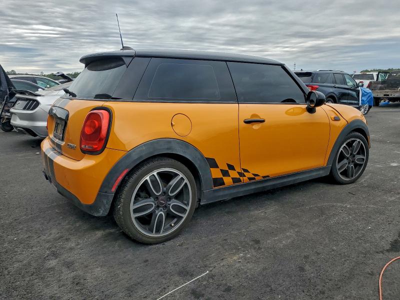 Photo 3 from auction – 2016 MINI COOPER with VIN WMWXP5C54G2D13761