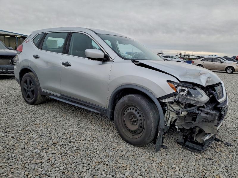 Photo 4 from auction – 2017 NISSAN ROGUE S with VIN KNMAT2MV5HP609987