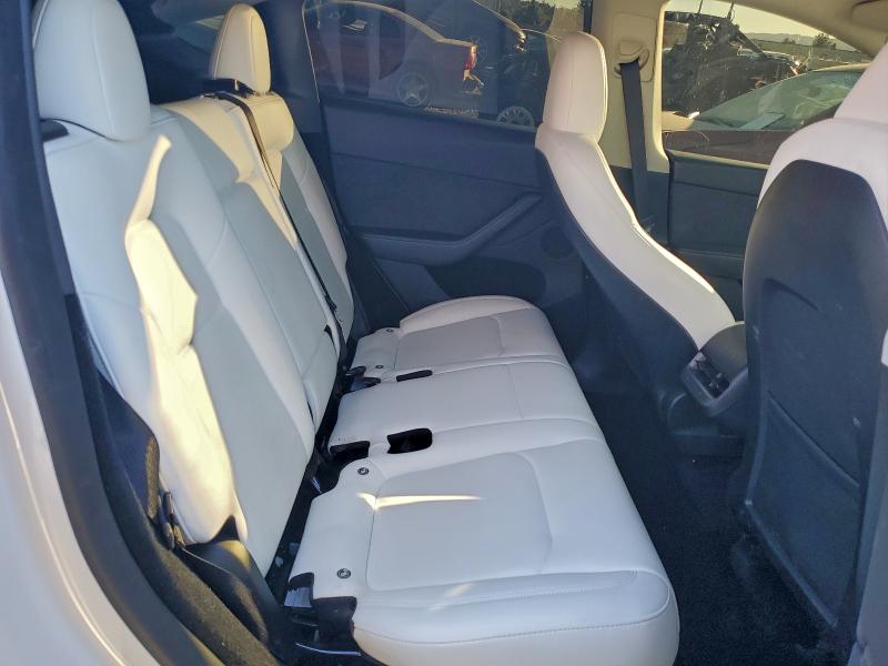 Фото 10 с аукциона – 2024 TESLA MODEL Y с VIN 7SAYGDEE4RA235817