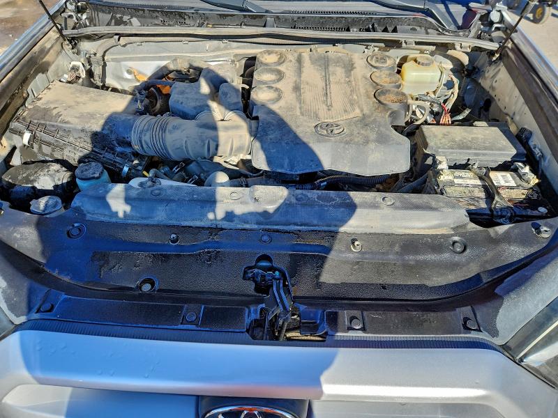 Photo 12 from auction – 2016 TOYOTA 4RUNNER SR with VIN JTEBU5JR9G5318523
