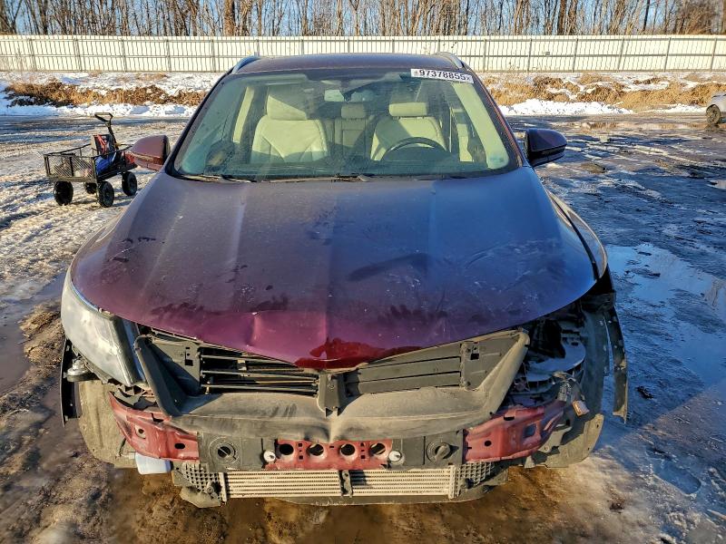 Photo 5 from auction – 2016 LINCOLN MKC SELECT with VIN 5LMCJ2D9XGUJ00276