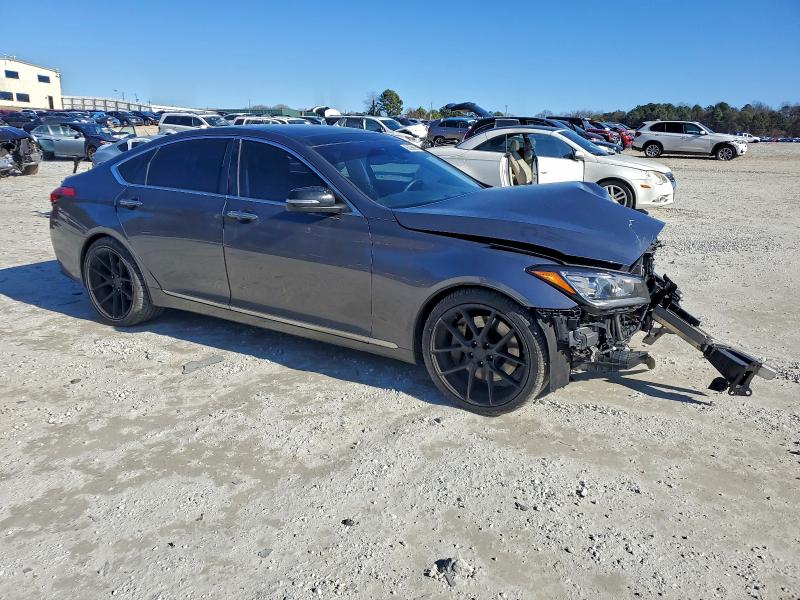 Photo 4 from auction – 2015 HYUNDAI GENESIS 5. with VIN KMHGN4JF6FU073011