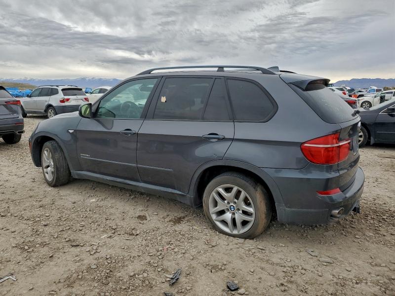 Photo 2 from auction – 2011 BMW X5 XDRIVE3 with VIN 5UXZW0C54BL657638