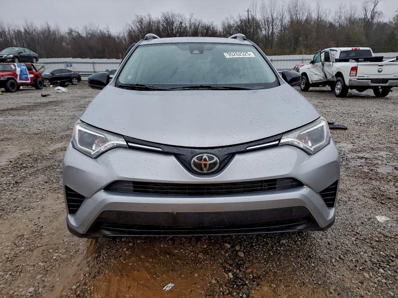 Photo 5 from auction – 2018 TOYOTA RAV4 LE with VIN JTMZFREV0JJ171874