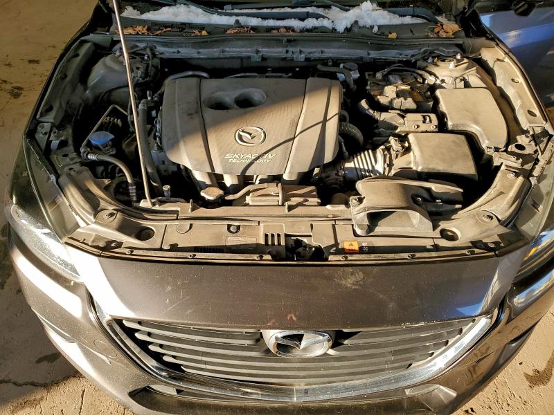 Photo 11 from auction – 2018 MAZDA 3 TOURING with VIN 3MZBN1L3XJM177804