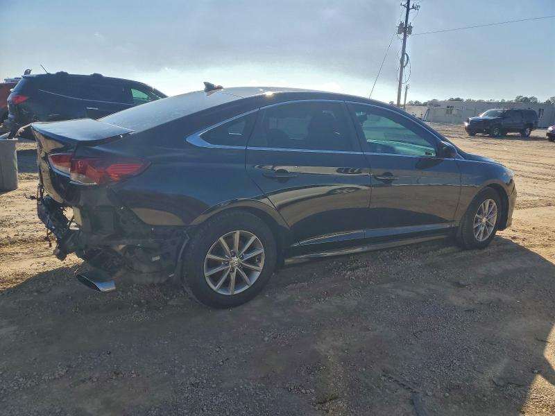 Photo 3 from auction – 2019 HYUNDAI SONATA with VIN 5NPE24AF5KH792260