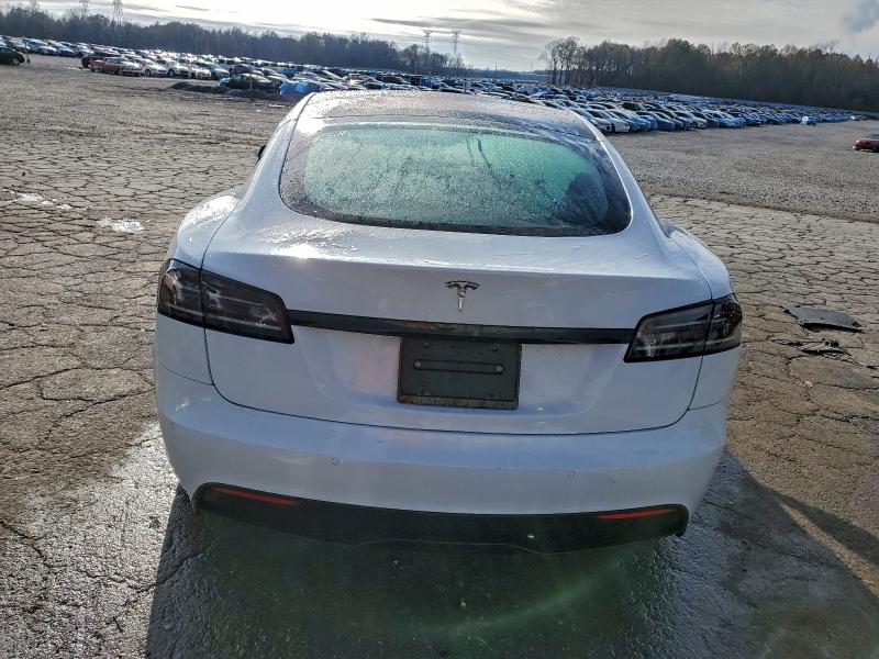 Photo 6 from auction – 2022 TESLA MODEL S with VIN 5YJSA1E55NF492260